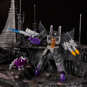 Transformers Skywarp Battle Pack in-hand scale suitable for play and display.