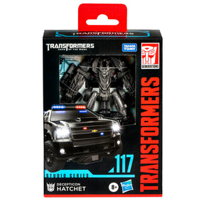 Removable backdrop places Hatchet in the High Speed Chase scene.
