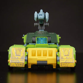 Transformers WFC-S38 Siege figure weapons, expandable loadouts for battles.