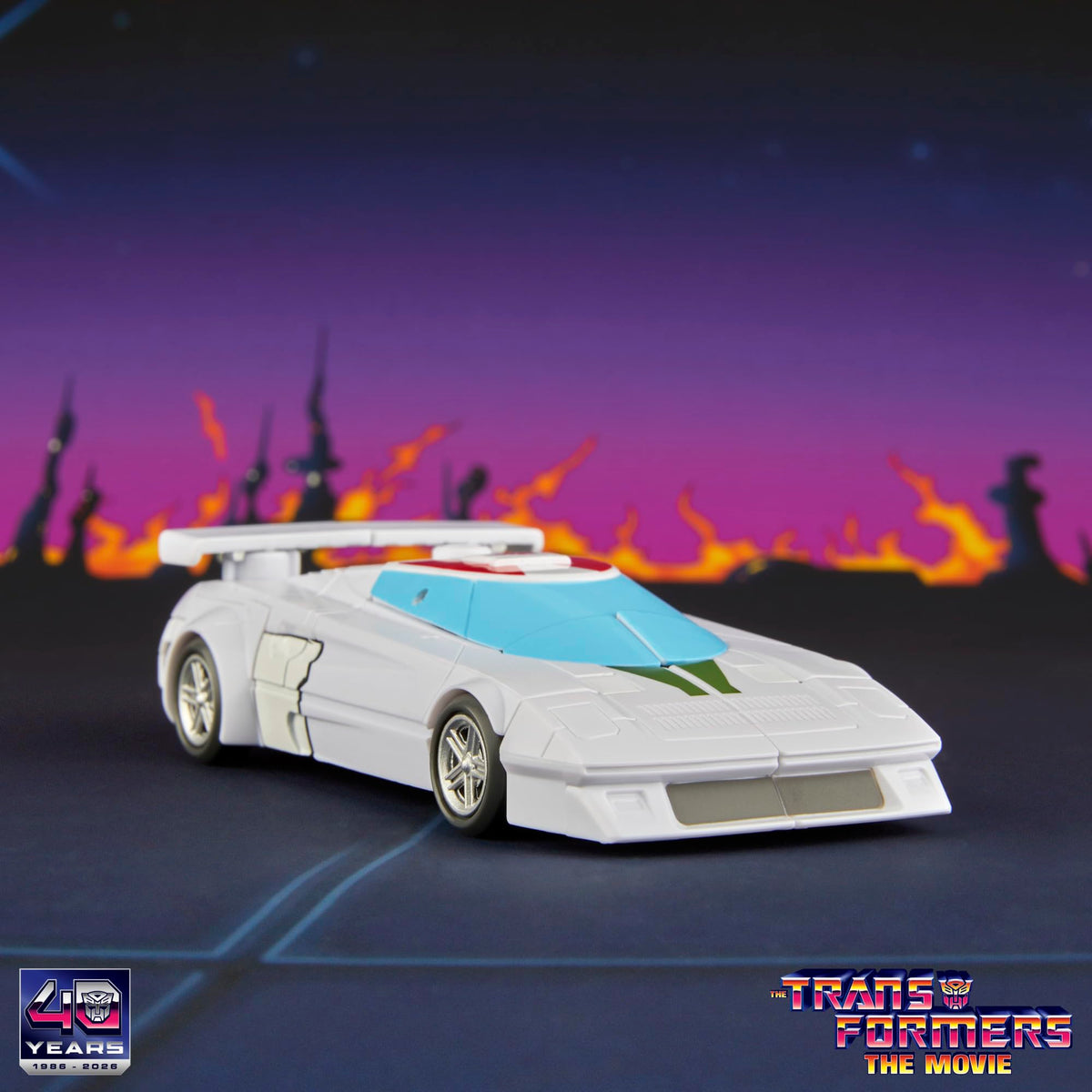 Wheeljack articulated joints enable dynamic poses and lifelike stances.