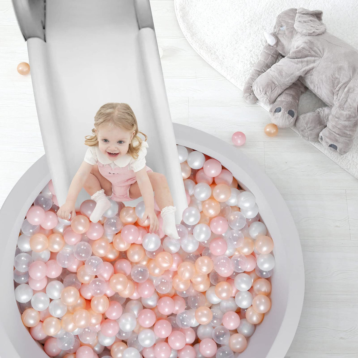 TRENDPLAY 100-pack provides ample quantity for larger play zones.