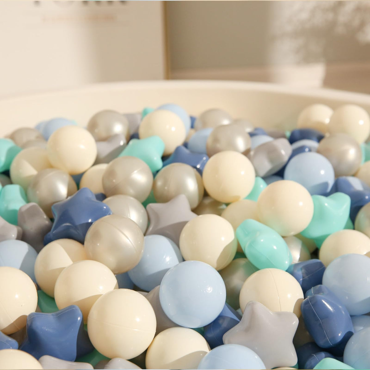 TRENDPLAY filled with vibrant hues to suit many themes