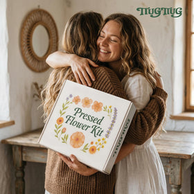 TTUGTTUG pressed flowers framed for home decor in ready-to-display setups.
