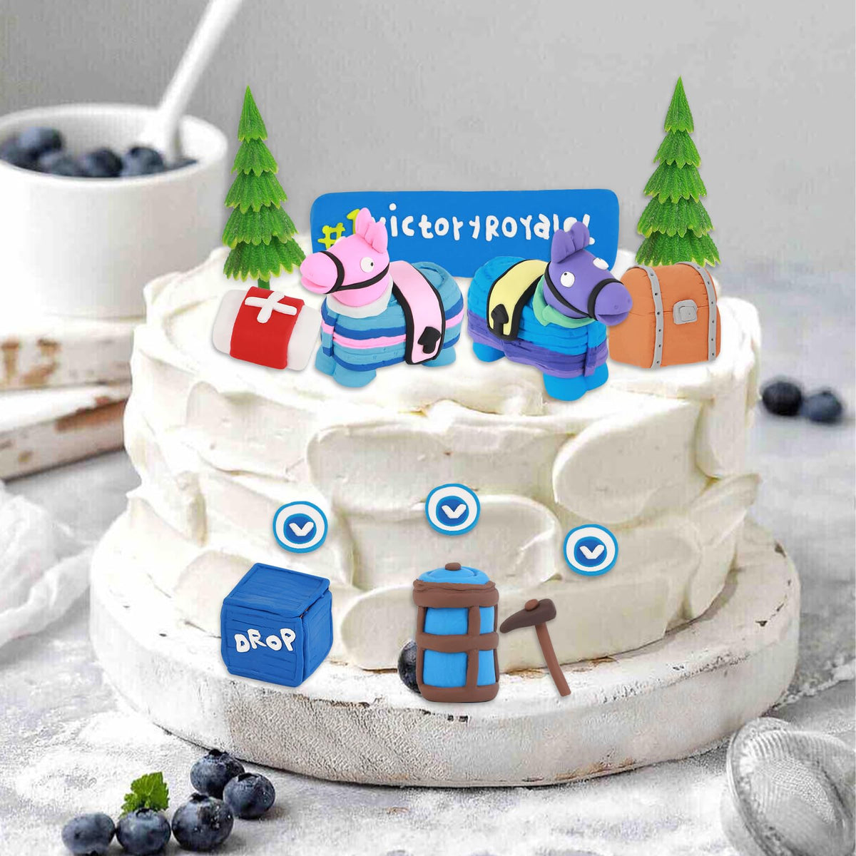 Tumeyet airdrop box cake topper finalizes battle royale look.