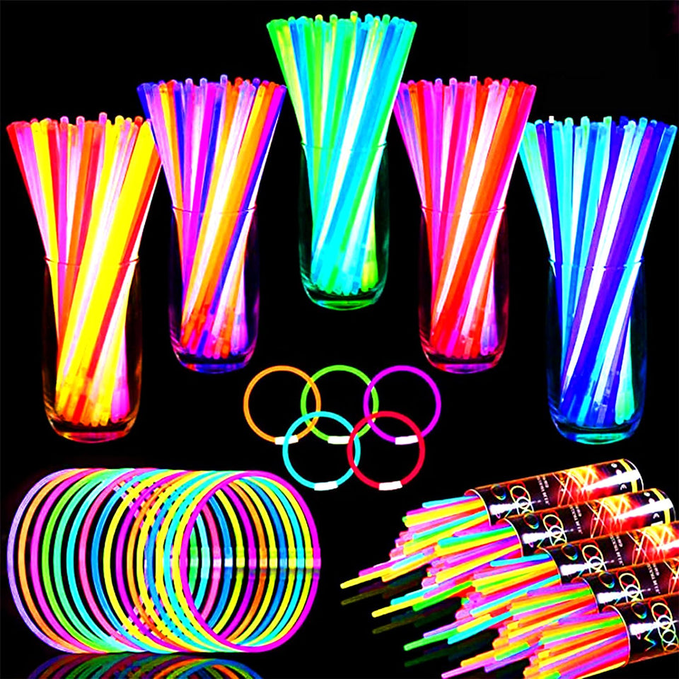 TURNMEON glow sticks in seven colors illuminate night parties with long-lasting brightness.