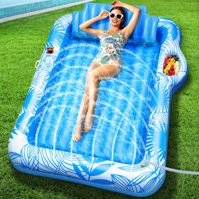 TURNMEON 78x50 inflatable tanning float with sprinkler for cooling sunbathers.