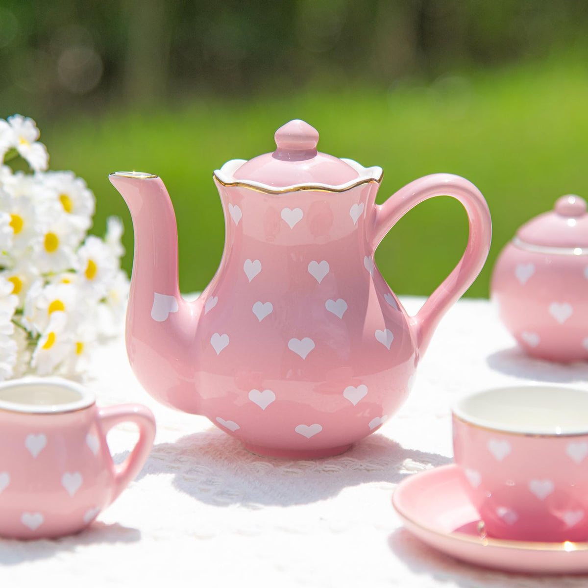 TUZT gold trim on teacups adds a luxurious look for playtime