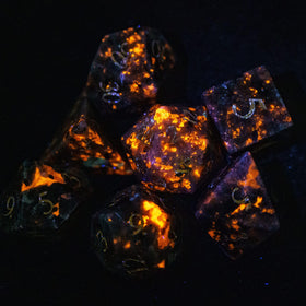 UDIXI Flame Yooperlite Dice glow under UV for immersive RPG sessions