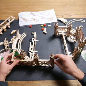 UGEARS Harry Potter Quidditch Pinball mechanical scoreboard, adds authentic scoring flair