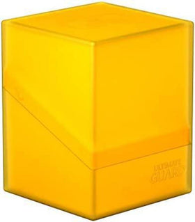 Ultimate Guard Boulder 100+ Classic with secure closure shown for safe transport