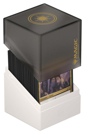 Ultimate Guard Boulder 100+ single-sleeved interior accommodates 120 cards securely