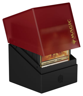 Ultimate Guard Boulder 100+ inside view highlighting ample sleeved card space