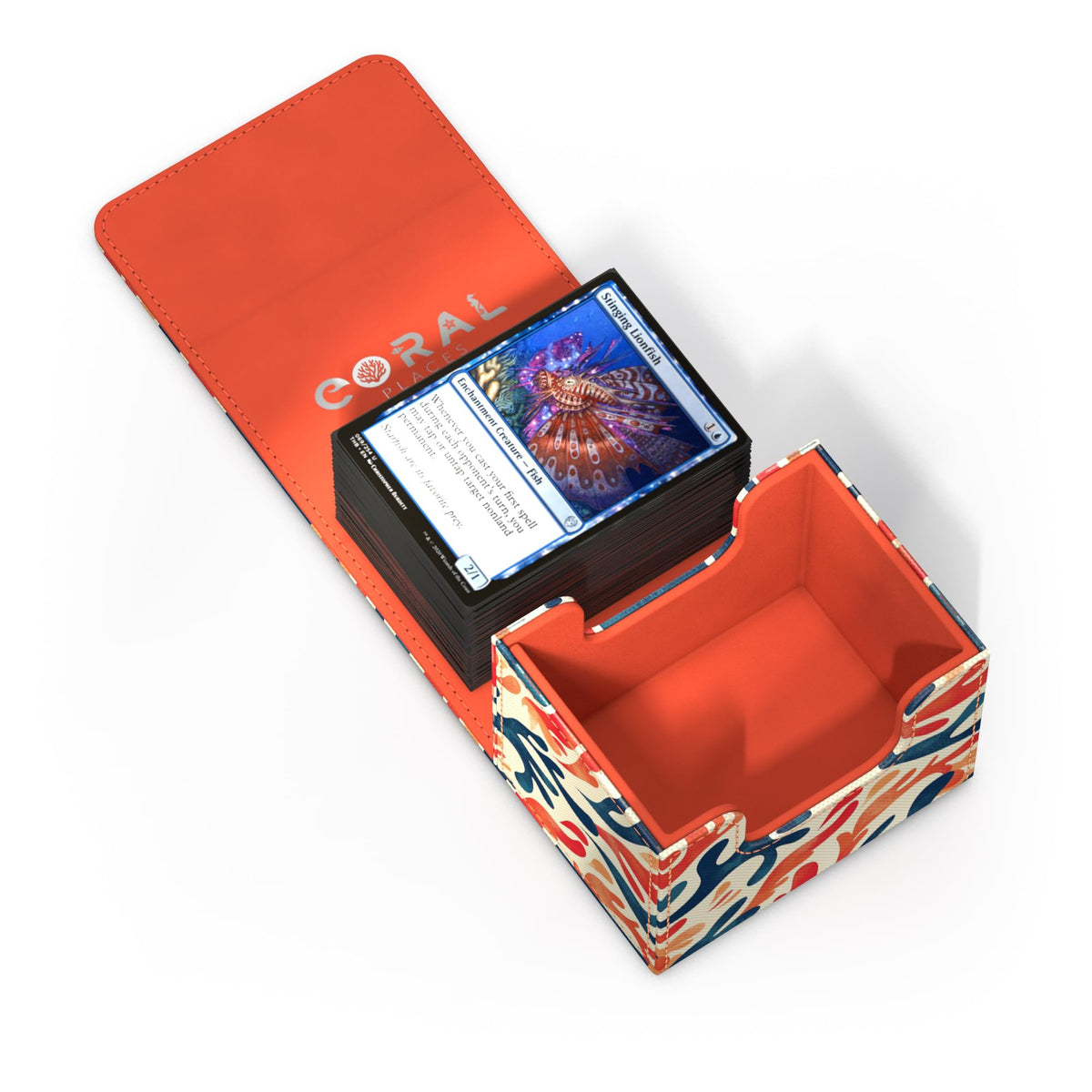 Ultimate Guard Sidewinder accommodates 100 double-sleeved or 120 single-sleeved decks.