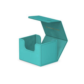 Ultimate Guard Sidewinder Lagoon magnetic closure keeps cards secure during transport.