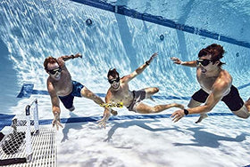 Enjoy family pool days with this reliable UTL glider in blue