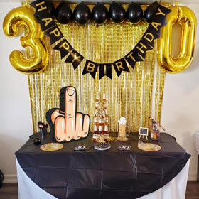 UNIIDECO Middle Finger Pinata unboxing creates social media-worthy moments