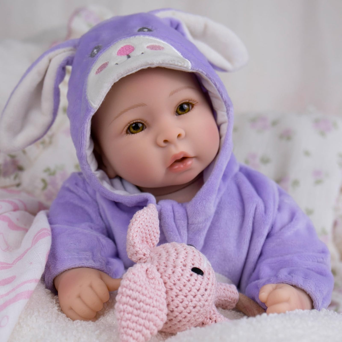 UOFTKIZ soft-cloth body doll designed for gentle hugs and durable pretend play.