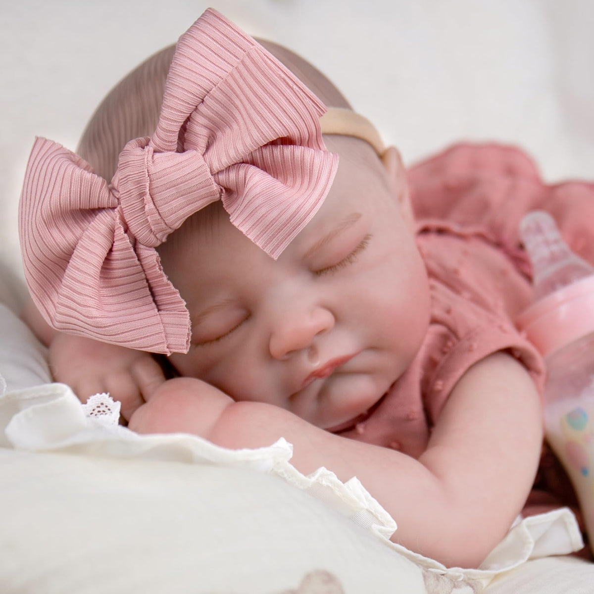 UOFTKIZ twenty-inch doll for easy holding and on-the-go play