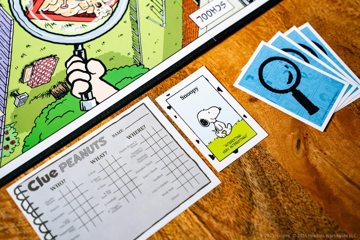 USAOPOLY CLUE Peanuts Family game setup supports lively 2-6 player nights