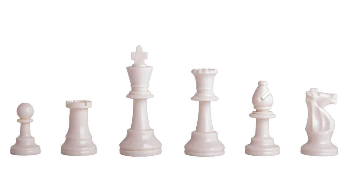 US Chess Federation Green set highlights 3.75-inch king for easy visibility.