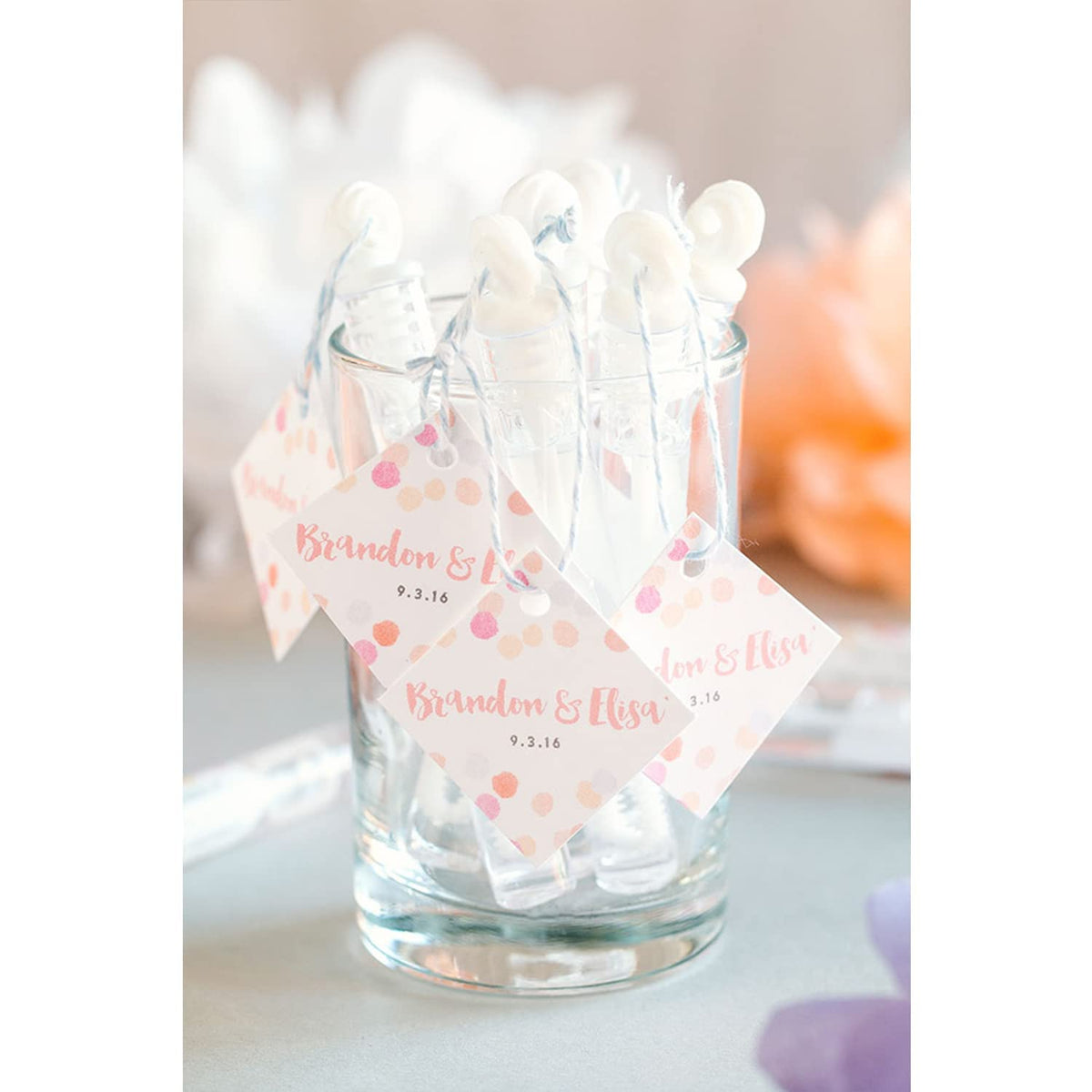 Uzoxlsn party favors invite guests to share playful bubble moments