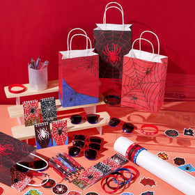 Vanblue gift bags organize party favors with festive flair.