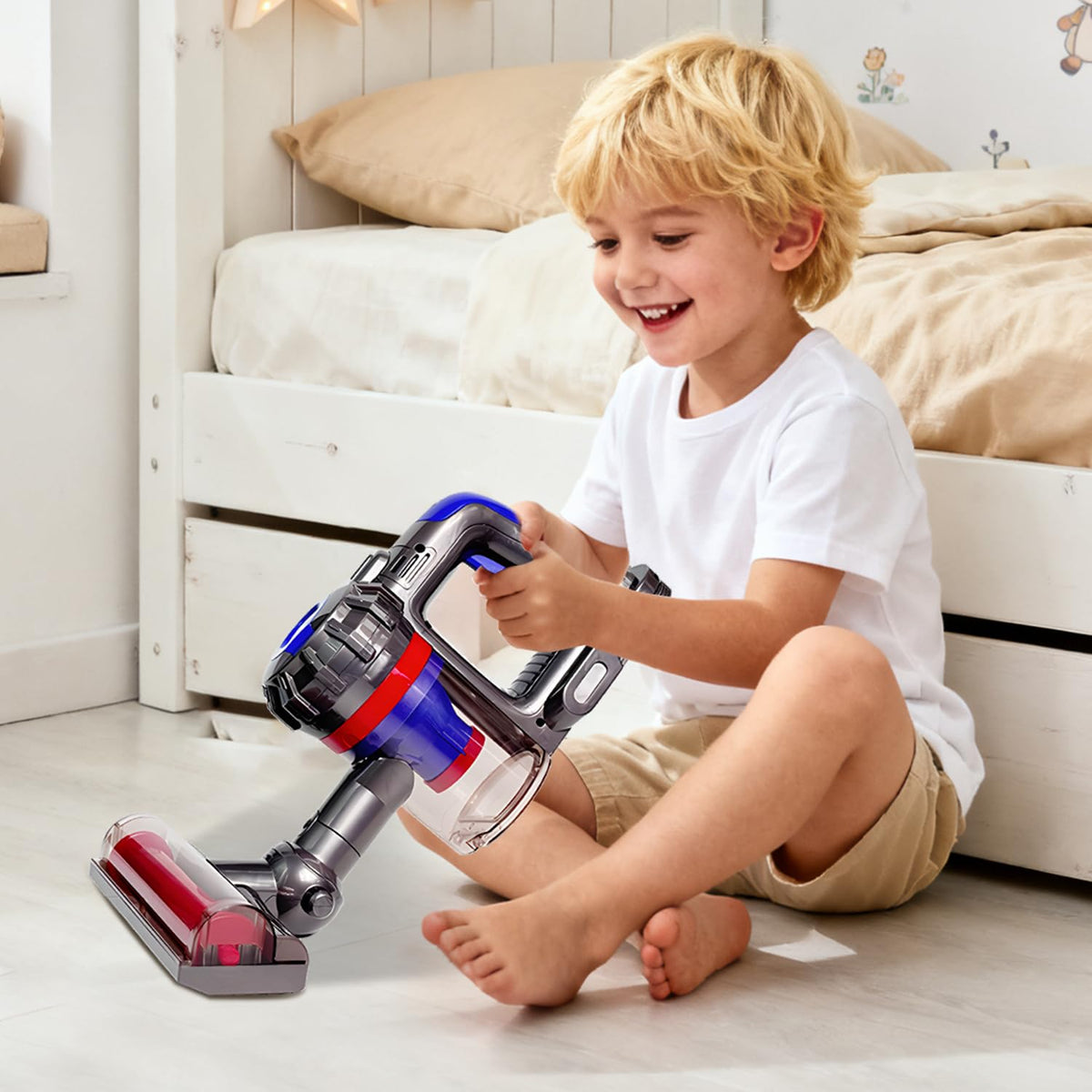 VARANO requires 5 AA batteries for authentic pretend play power.