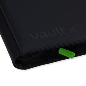 High-quality zipper closure keeps contents secure during transport