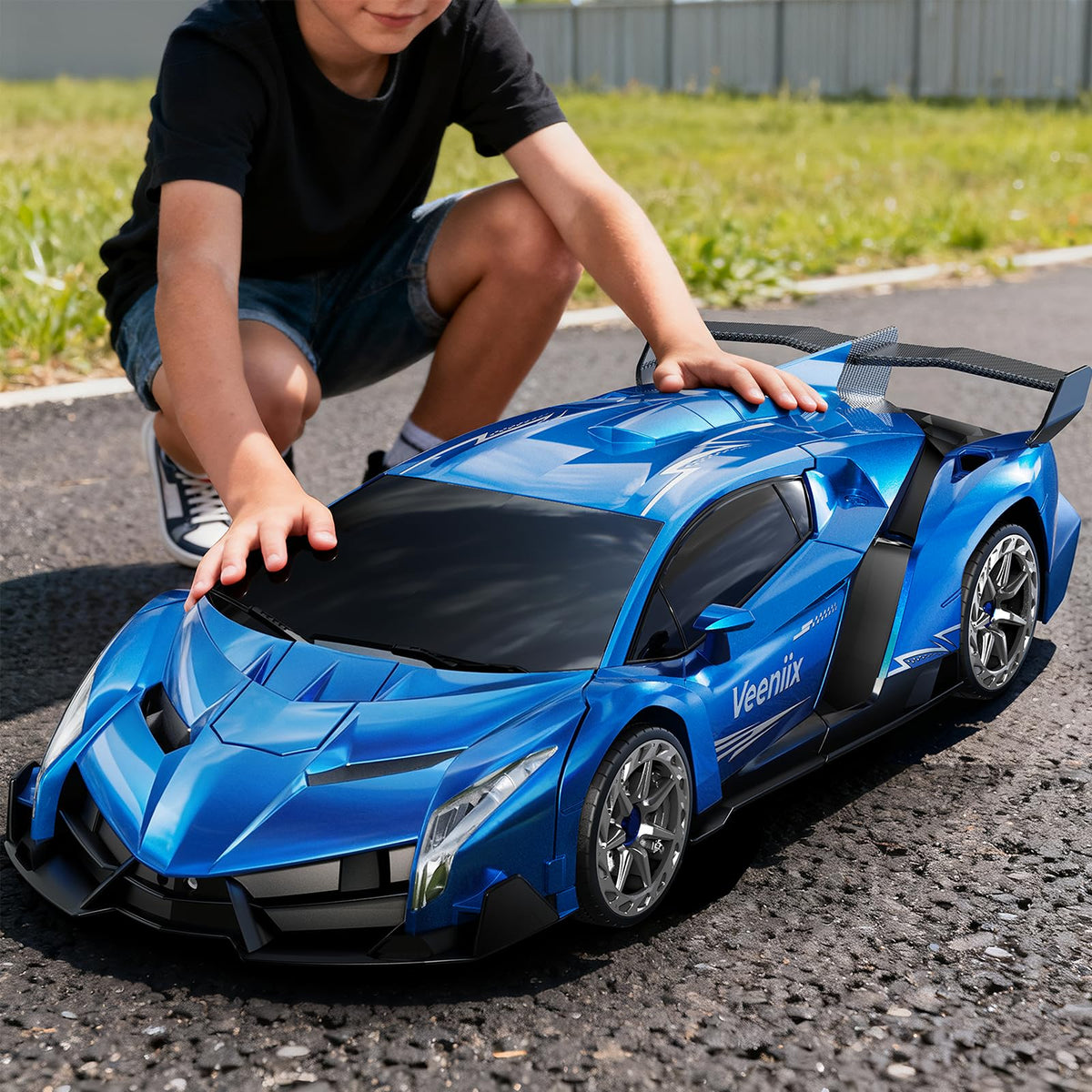Veeniix V991 transform RC car in action for imaginative play