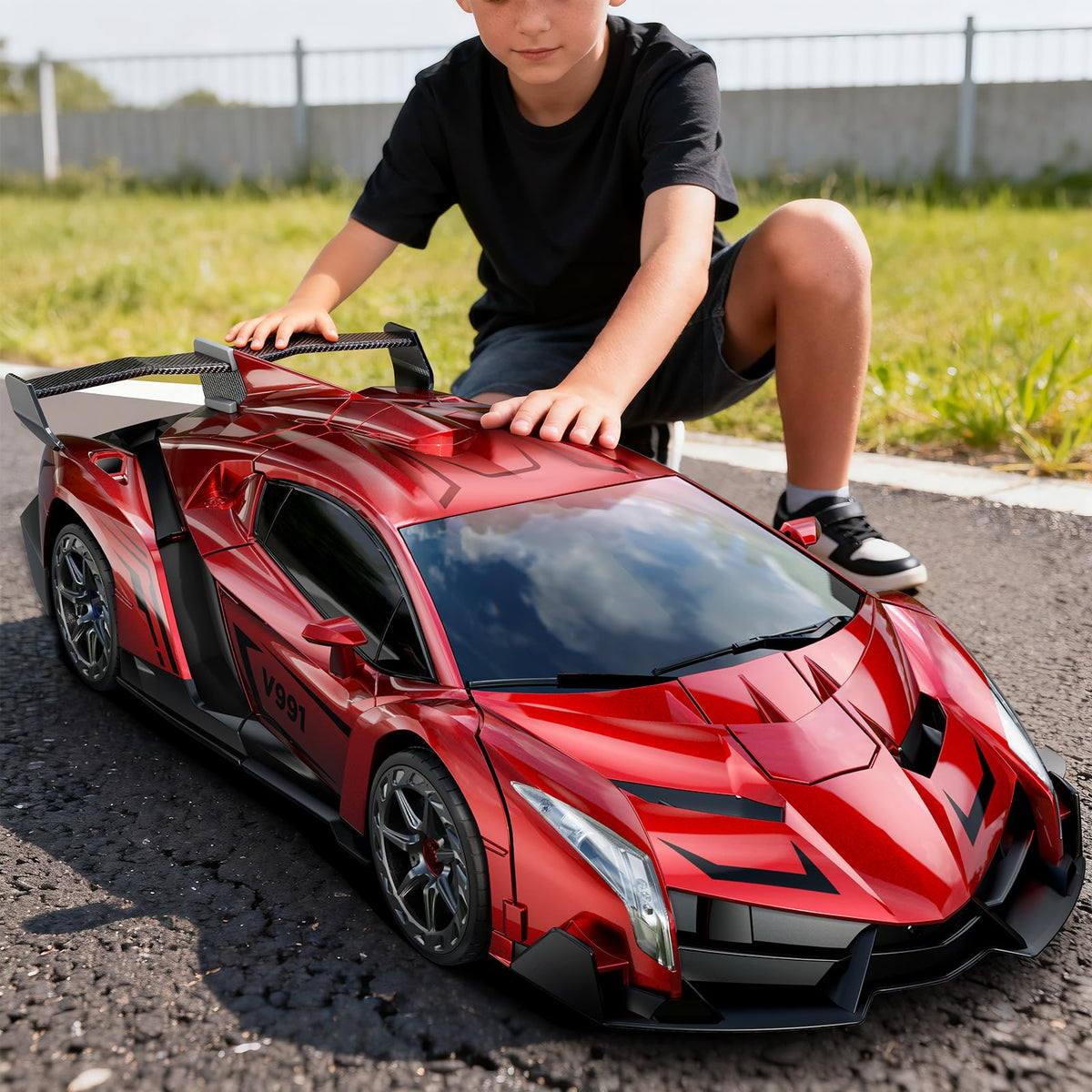 Veeniix V991 transform-robot-car: immersive action with dramatic transformation visuals.