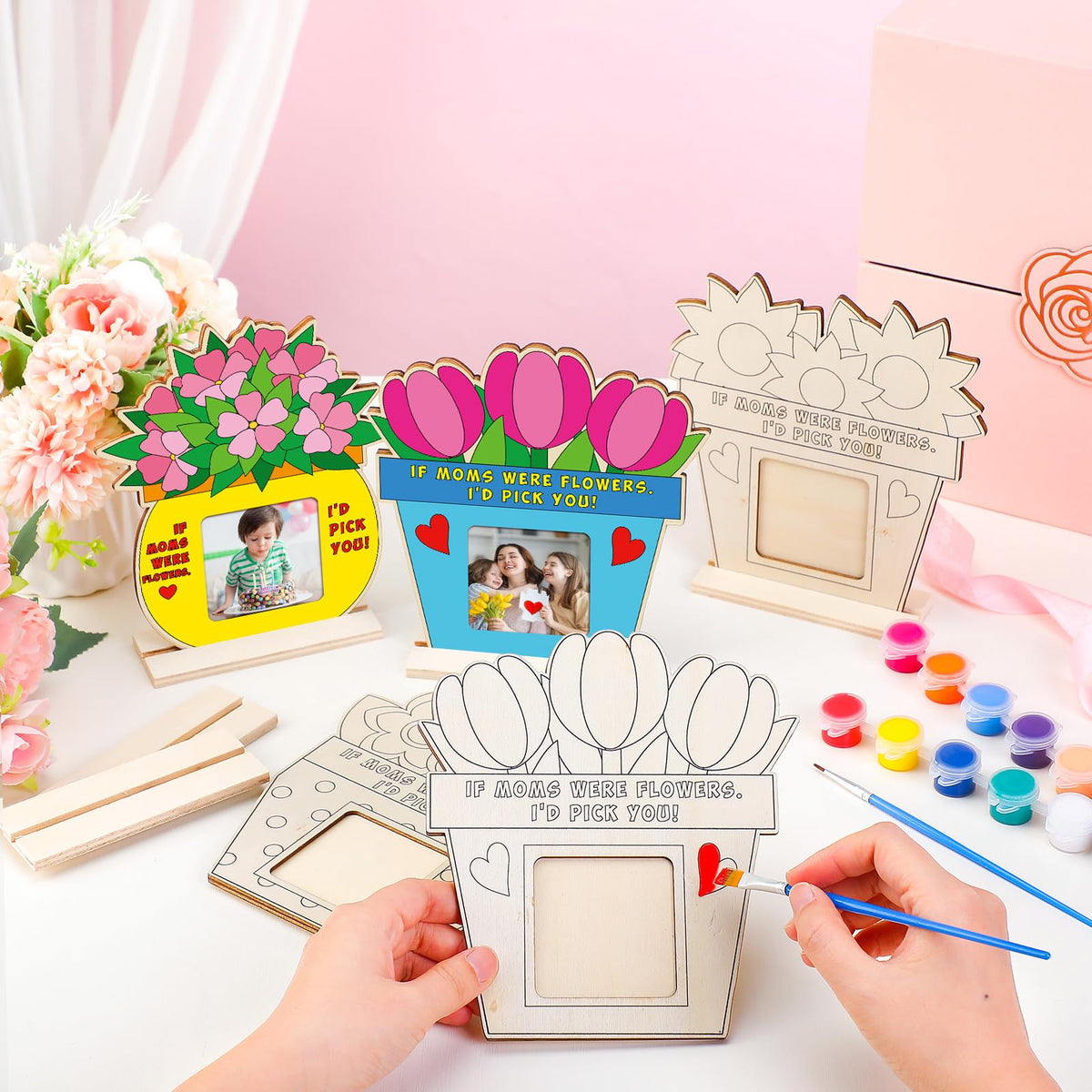 Vercraft four-brush set helps smooth painting on wooden frames.