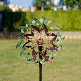 VEWOGARDEN 360° spinner peacock-feather inspired design brings retro flair to outdoor spaces