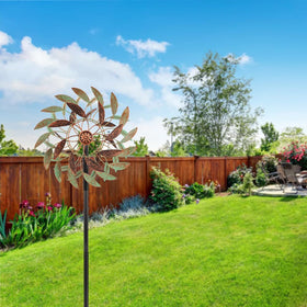 VEWOGARDEN 360° spinner creates a lively outdoor accent for landscapes