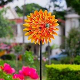VEWOGARDEN sunflower decor adds color and character to lawn or garden