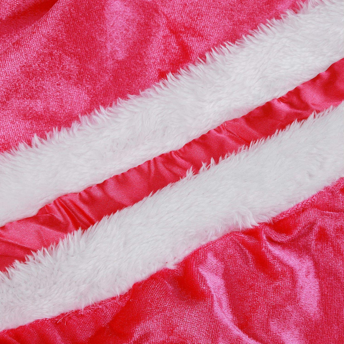 Visofayo gift-ready cape ideal for birthdays, Halloween, and Christmas