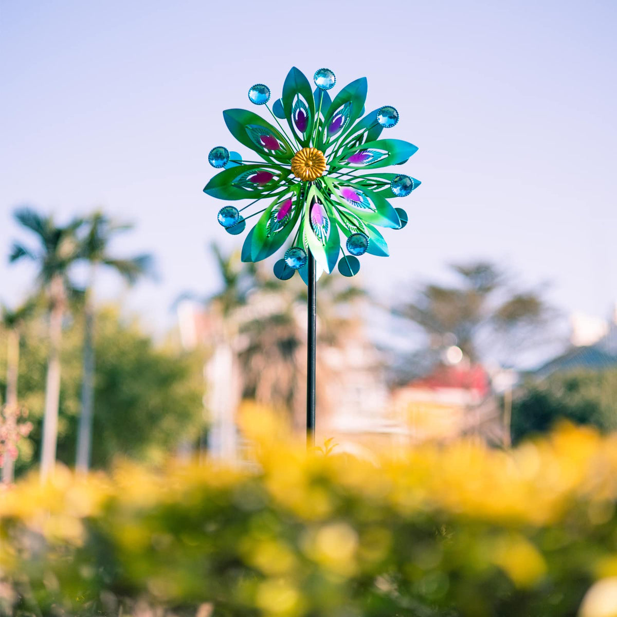Viveta wind spinner dual-direction bearings allow smooth motion at low wind.