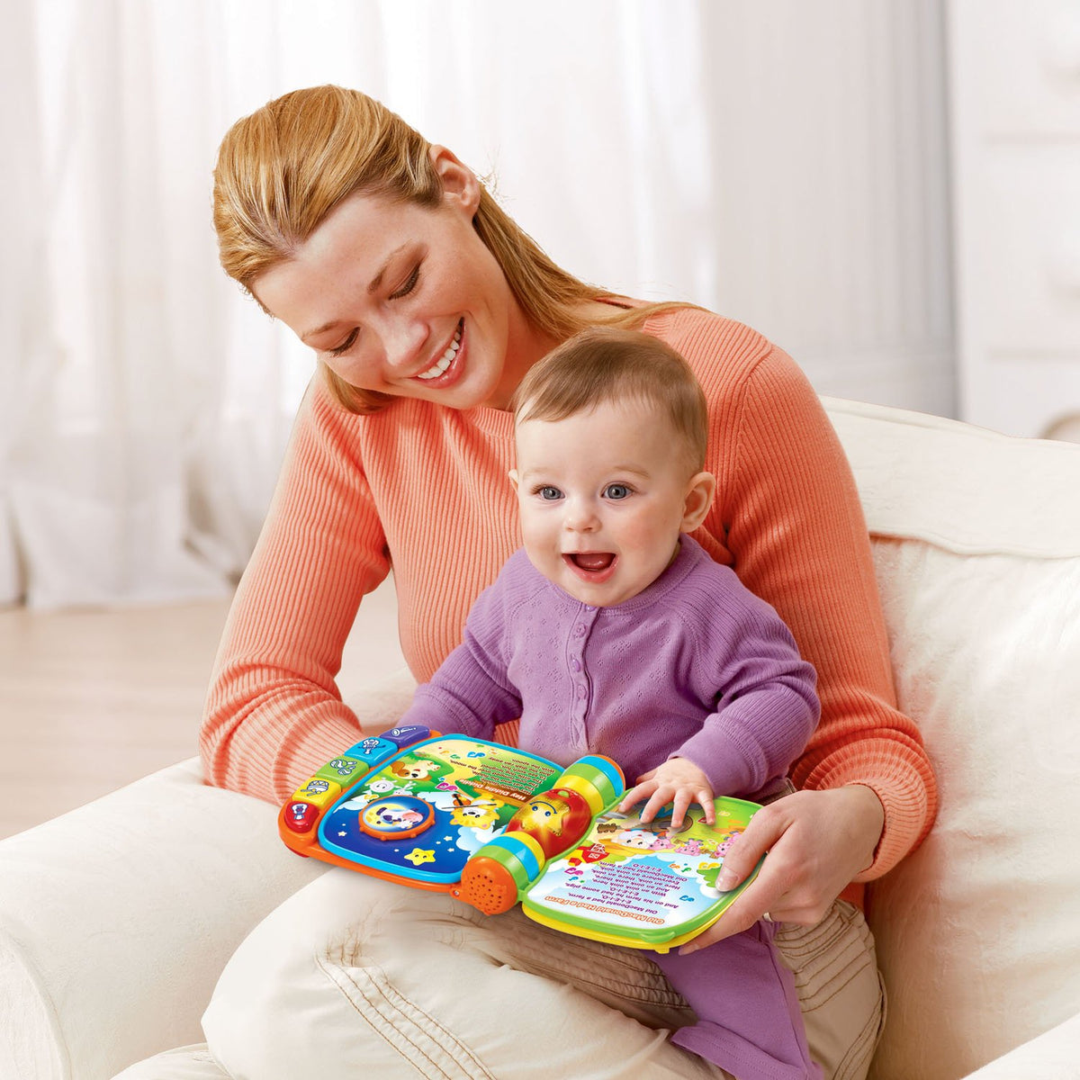 VTech Musical Rhymes Book five piano keys introduce colors and sounds.