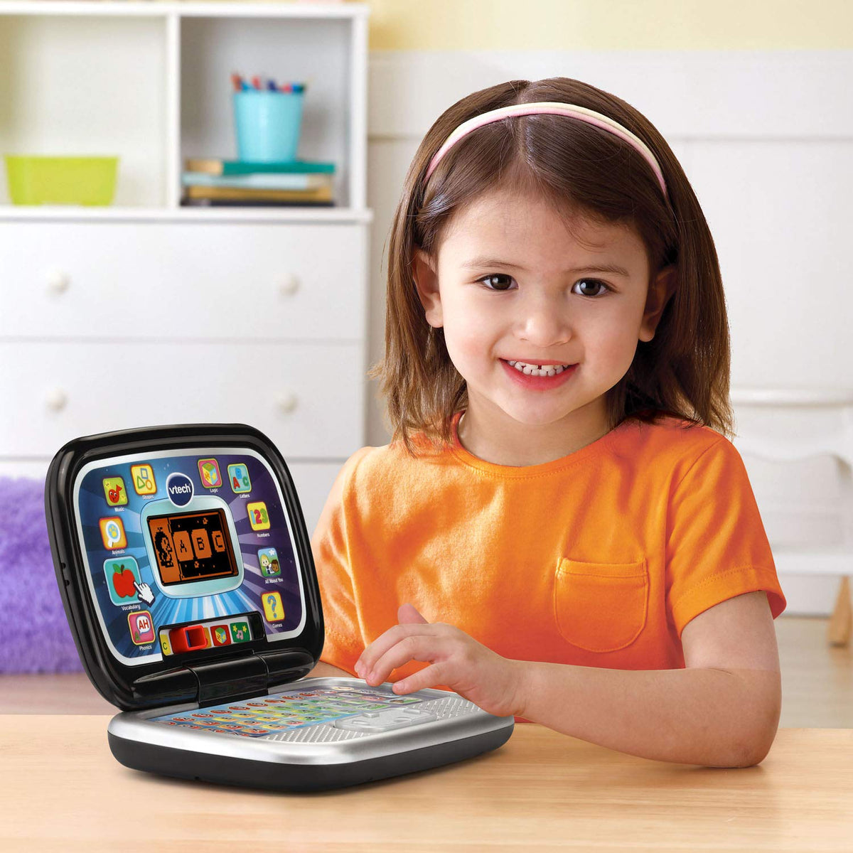 Penguin companion on the VTech Play Smart Preschool Laptop guides exploration