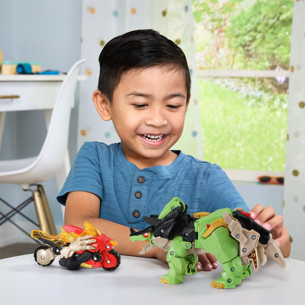 VTech Switch and Go Boost Triceratops provides phrases during playtime.