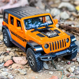 Detailed zinc alloy body with ABS details for durable, collectible display