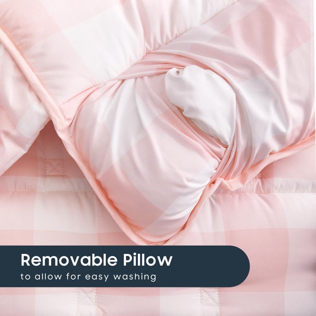 Wake In Cloud brushed microfiber surface delivers soft nap comfort