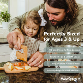 WeeSprout Little Chef rolling pin in a child-friendly size for practice.