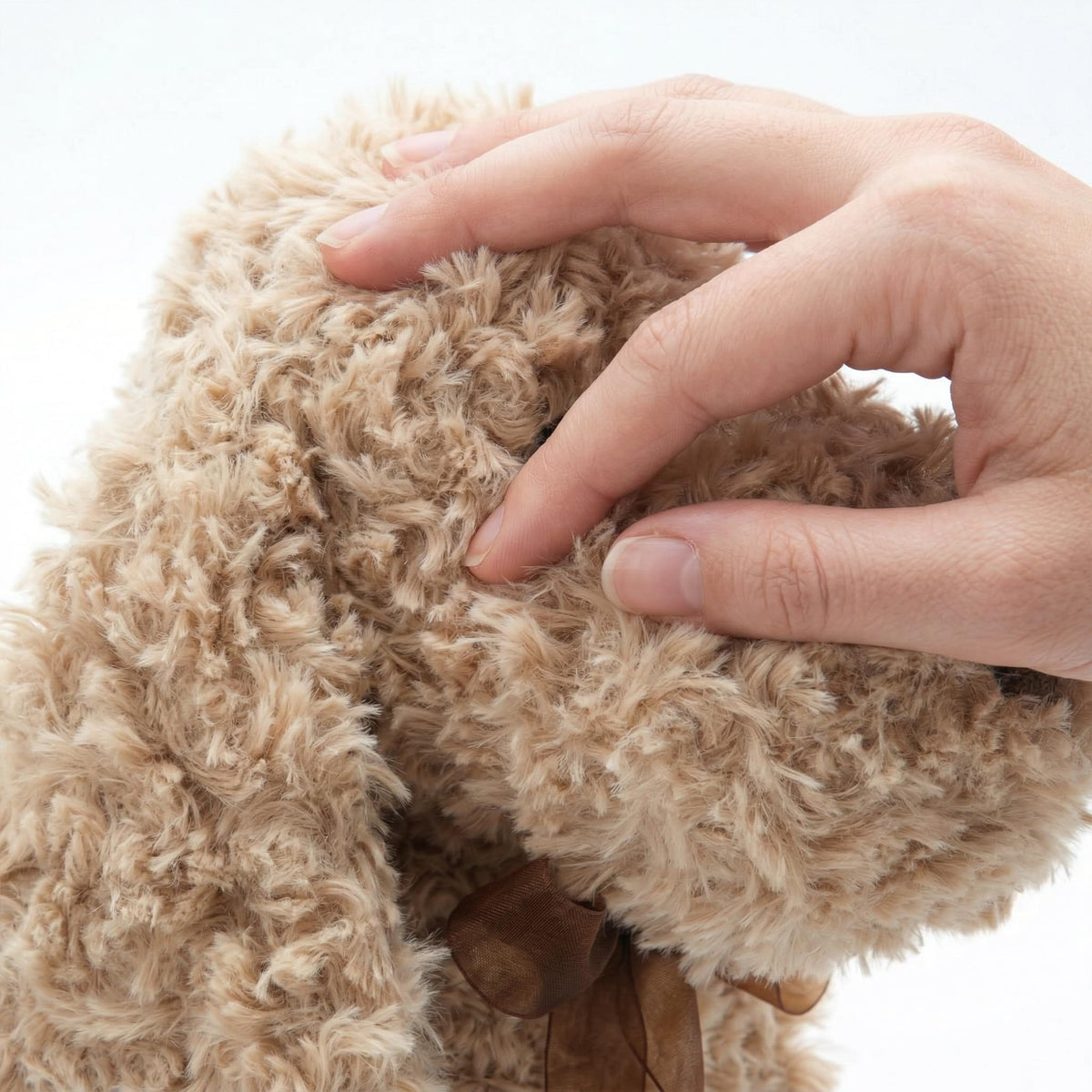 WEIGEDU Poodle Puppy Goldendoodle plush bedtime scene, fosters imaginative play.