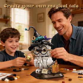 WEMEWEME Golden snitch encourages dynamic play and collection.