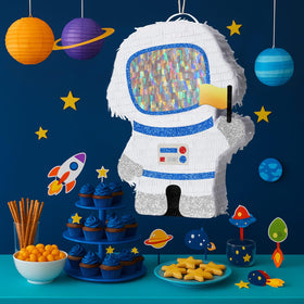 WERNNSAI Astronaut Pinata side view adds dynamic space vibe