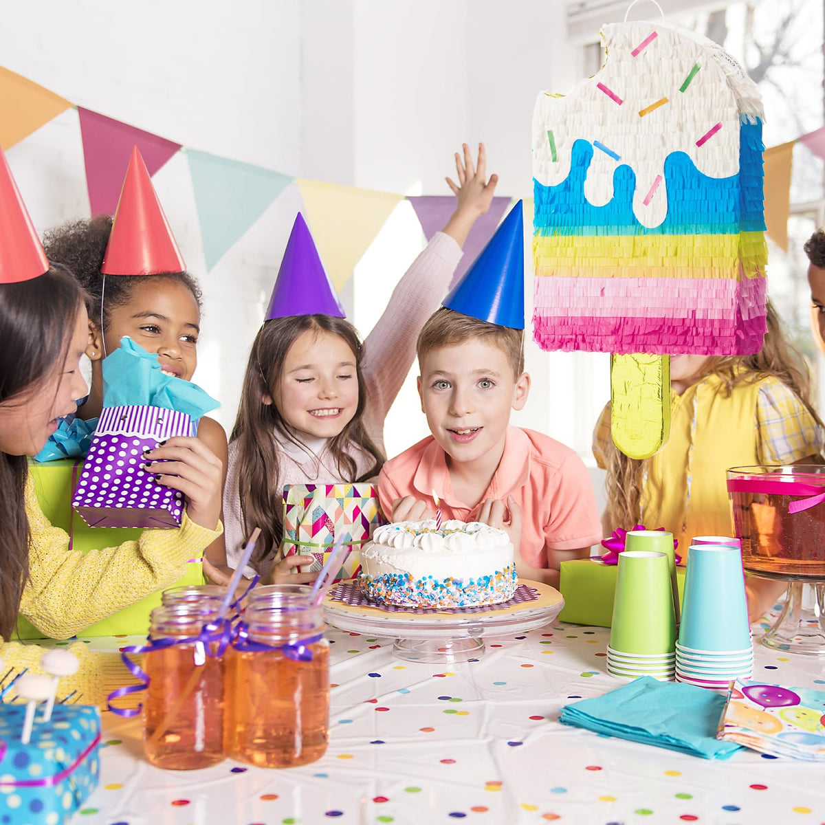 WERNNSAI eye mask and stick set completes a ready-to-play pinata game