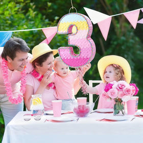 WERNNSAI Durable corrugated paper pinata built for lively play and reuse.