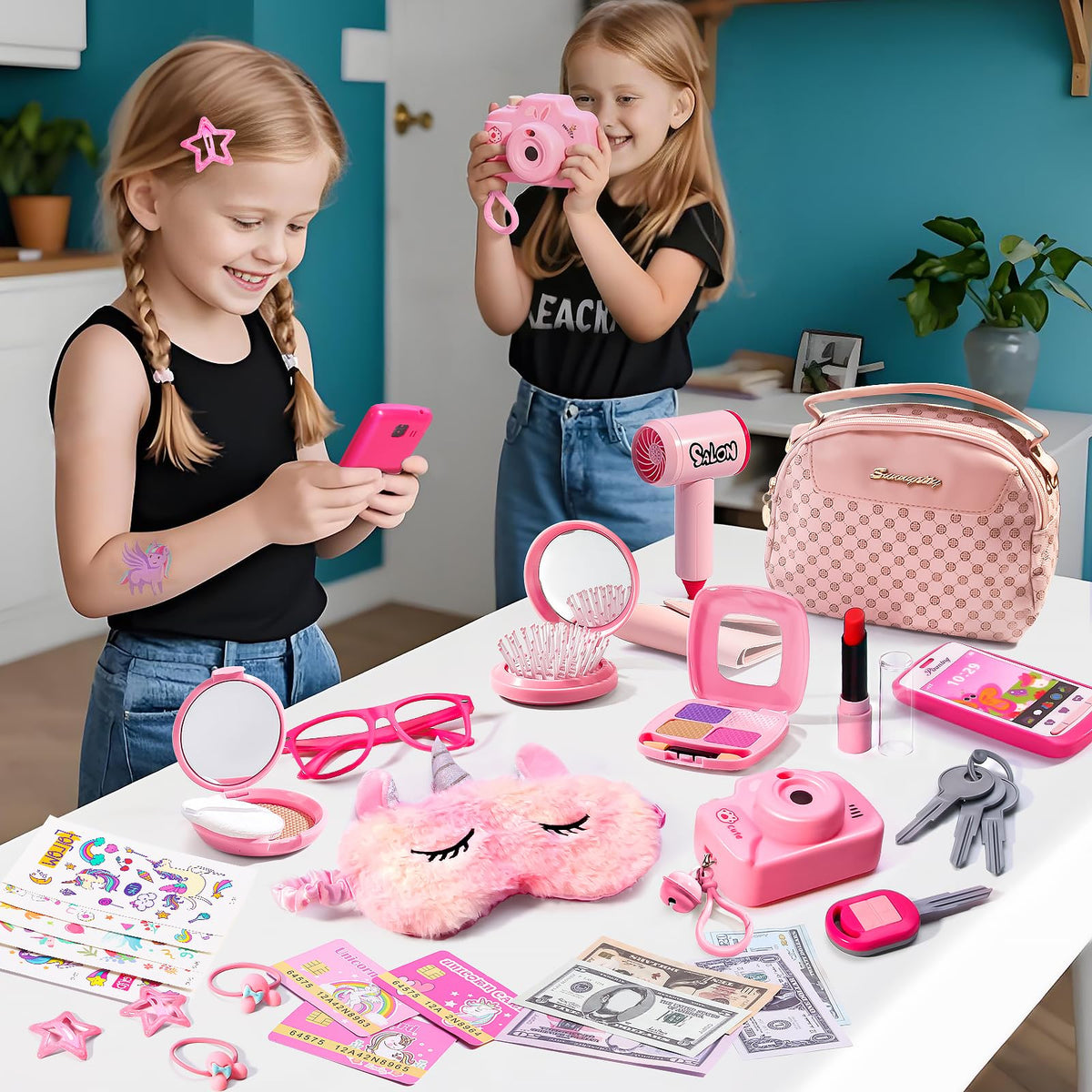 WESAYEE pretend makeup set boosts sharing and cooperative play.