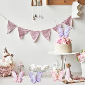 Wesiti butterfly decor ideas for dessert tables and nurseries.