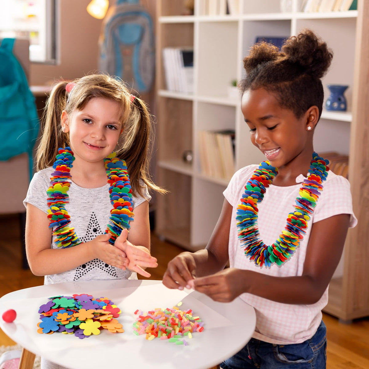 Wettarn finished leis display vivid colors for festive decor